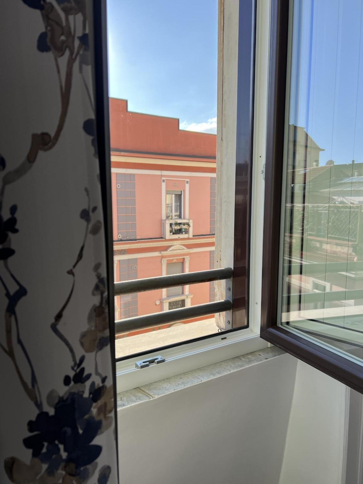 Bonadies64 B&B Salerno Pokoj fotografie