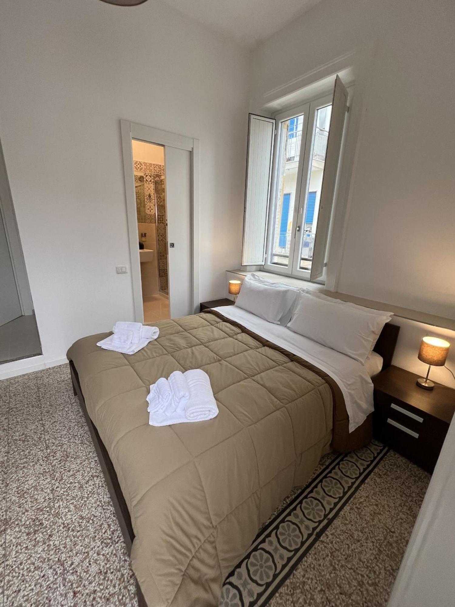 Bonadies64 B&B Salerno Pokoj fotografie